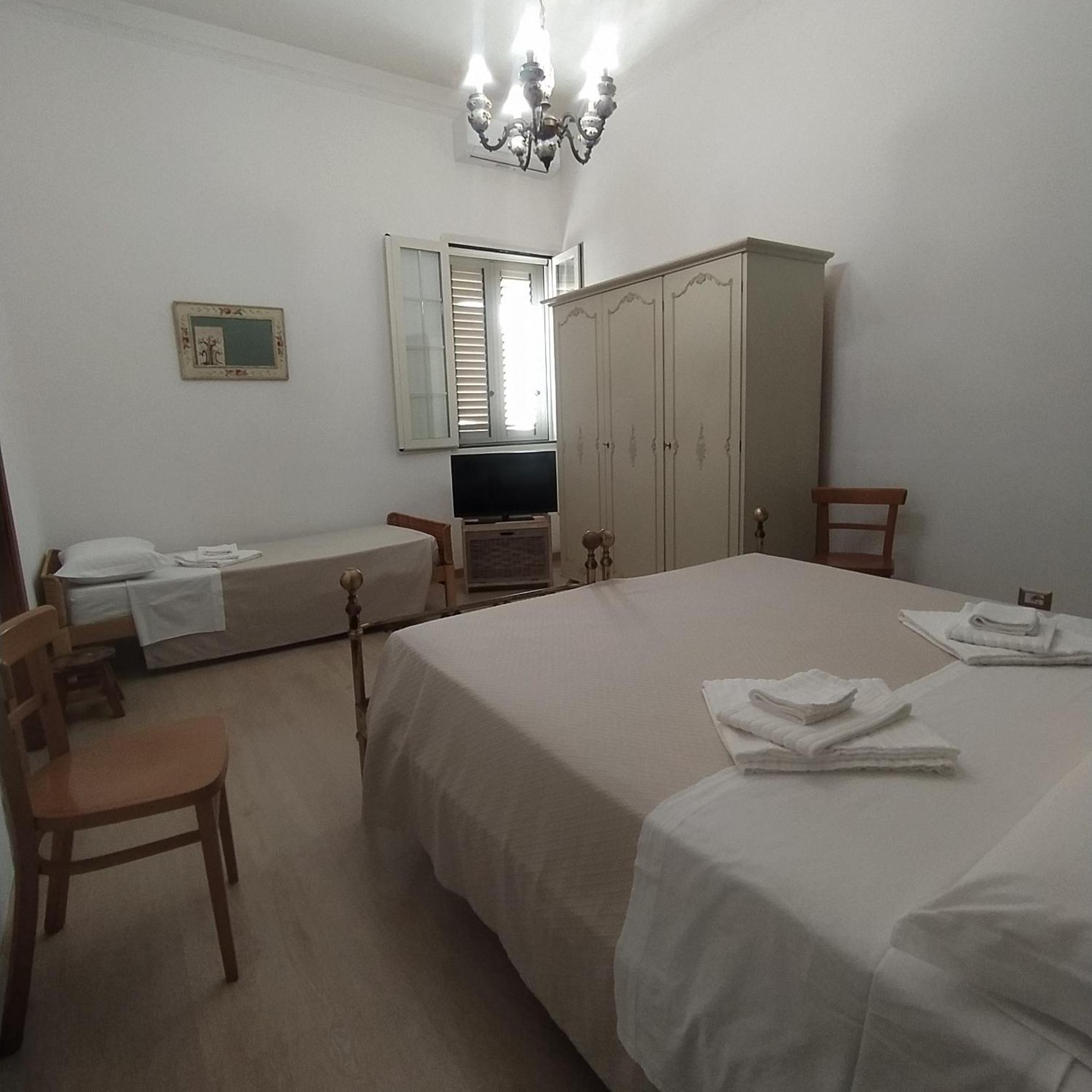 לצ'ה La Casetta Col Cortile מראה חיצוני תמונה